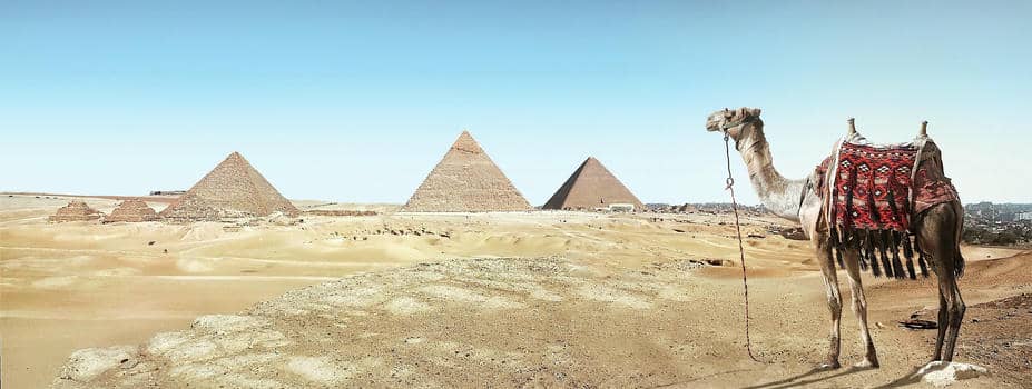 Construction d&rsquo;une pyramide en Egypte